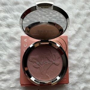 BECCA Shimmering Skin Perfector Mineral Blush Highlighter - Spanish Rose Glow